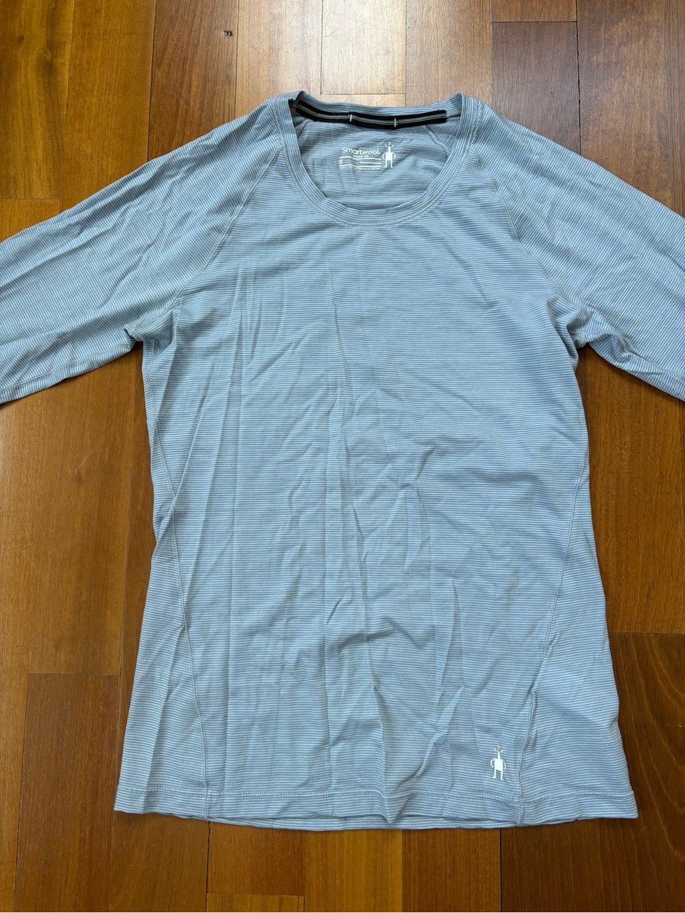 Smartwool Light Blue Women’s Base Layer Crew Shirt, size small, merino 150